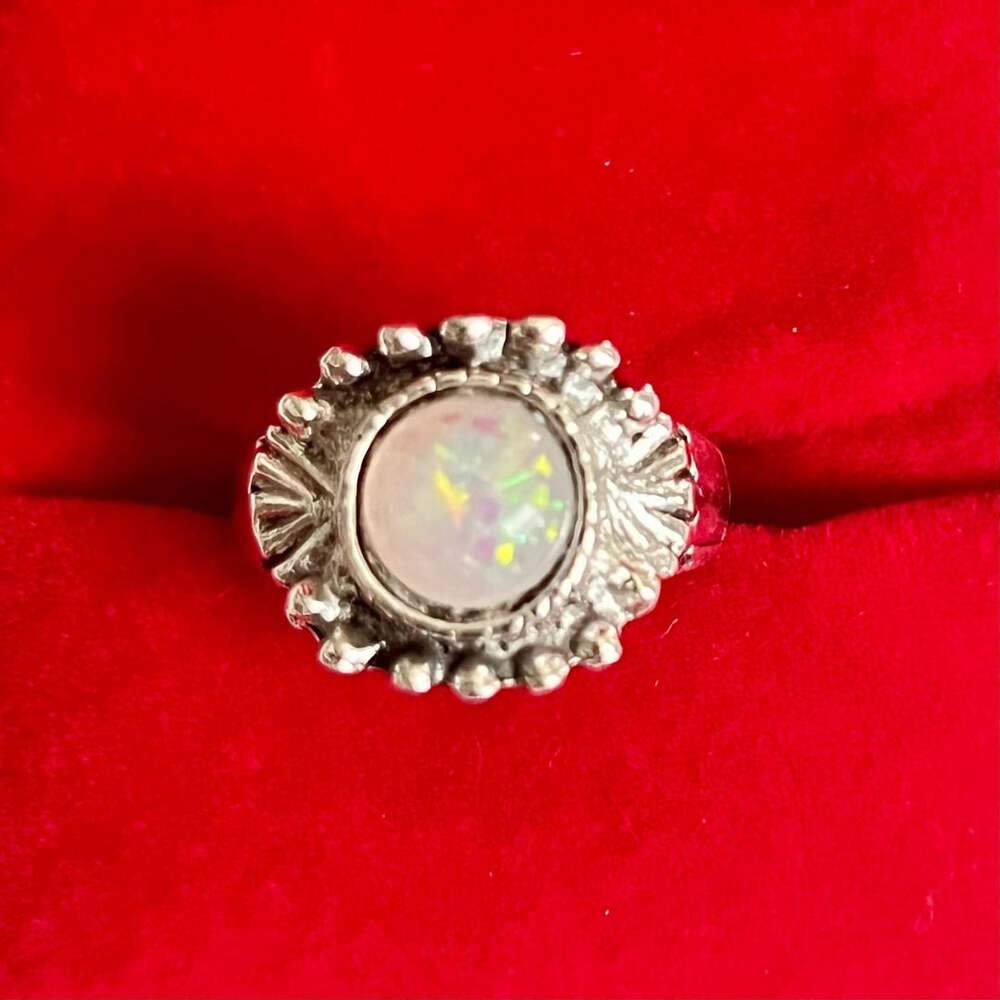 Vintage Opal Stainless Steel Silver Decorative Cluster Ring Size 6